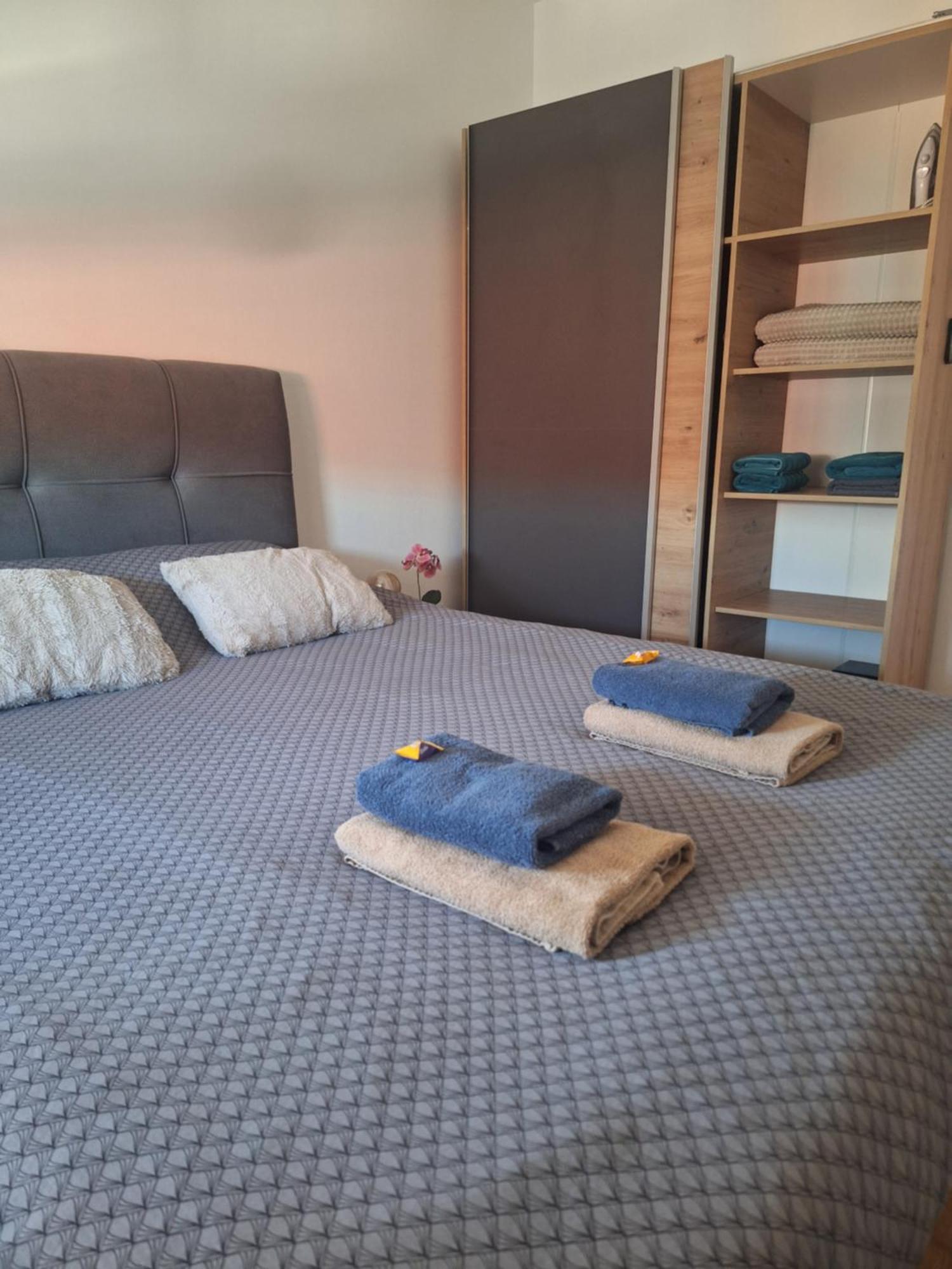Apartman Pepper Ösek Dış mekan fotoğraf